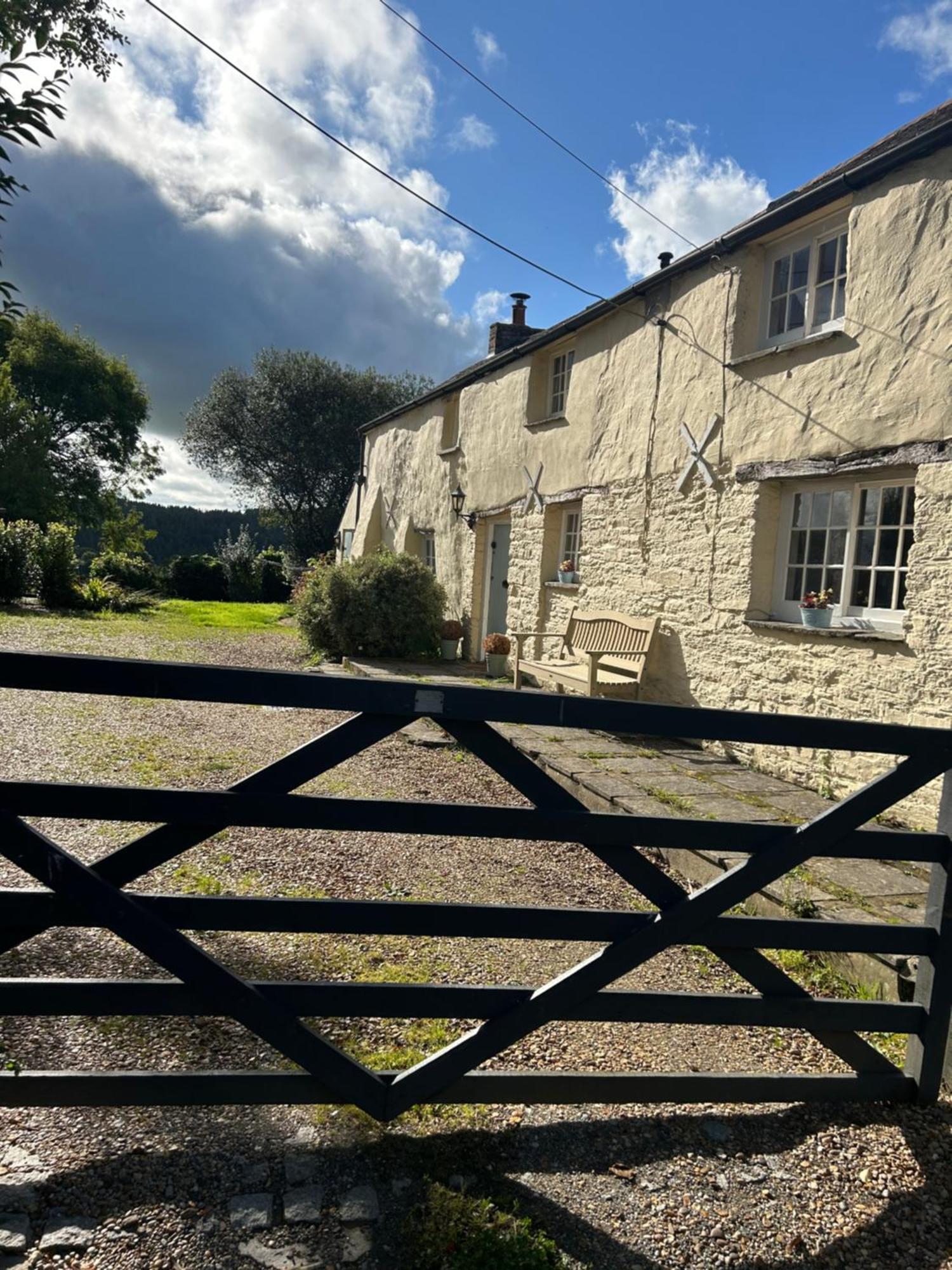 Meadowside Cottage, Characterful Grade 2 Listed Cottage Near To Wadebridge And Padstow Dış mekan fotoğraf
