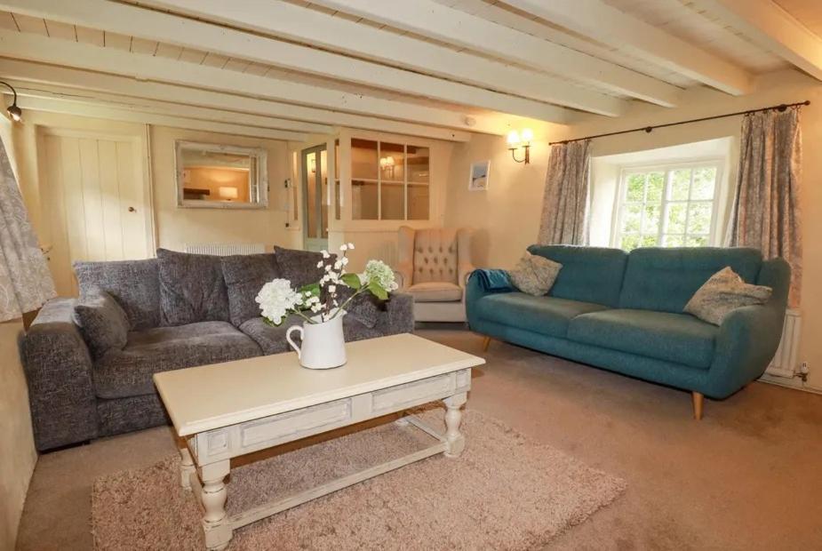Meadowside Cottage, Characterful Grade 2 Listed Cottage Near To Wadebridge And Padstow Dış mekan fotoğraf